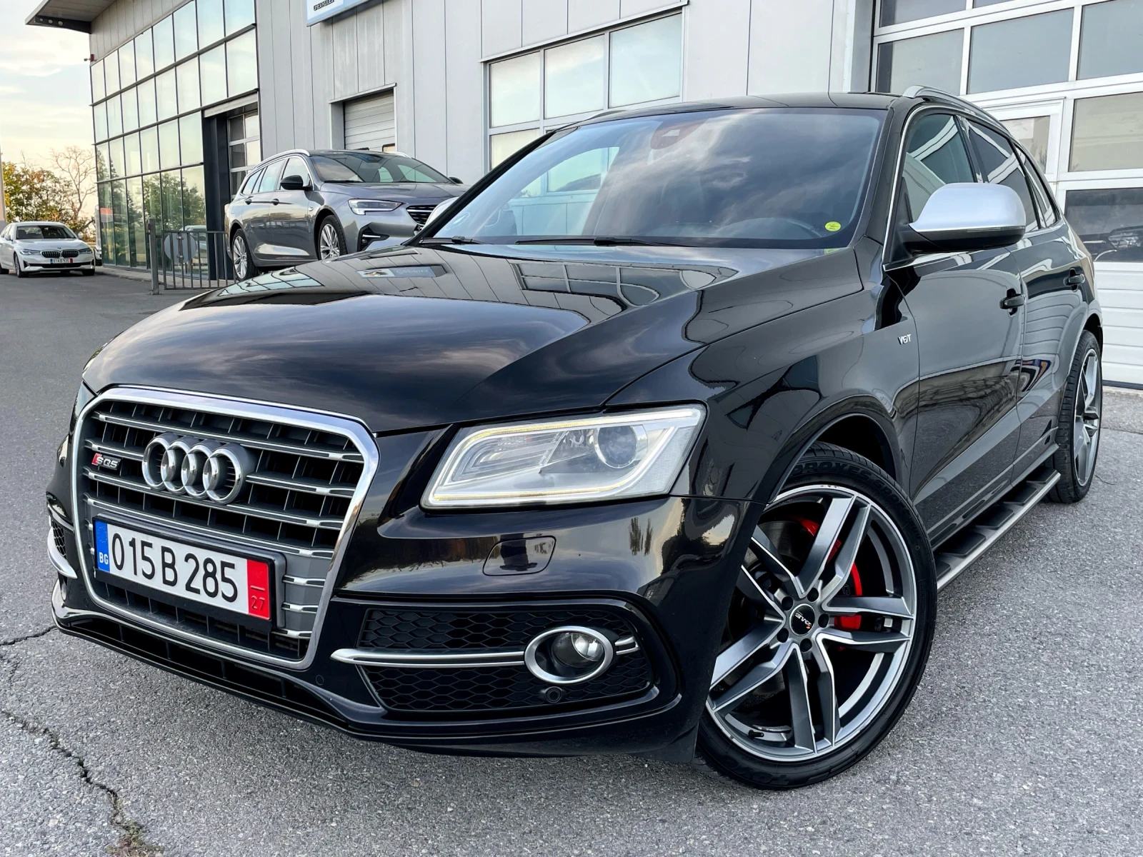 Audi SQ5 3.0 /313к.с/DISTRONIC/LANE ASSIST/ B&O /ПОДГРЕВ/F1 - изображение 2