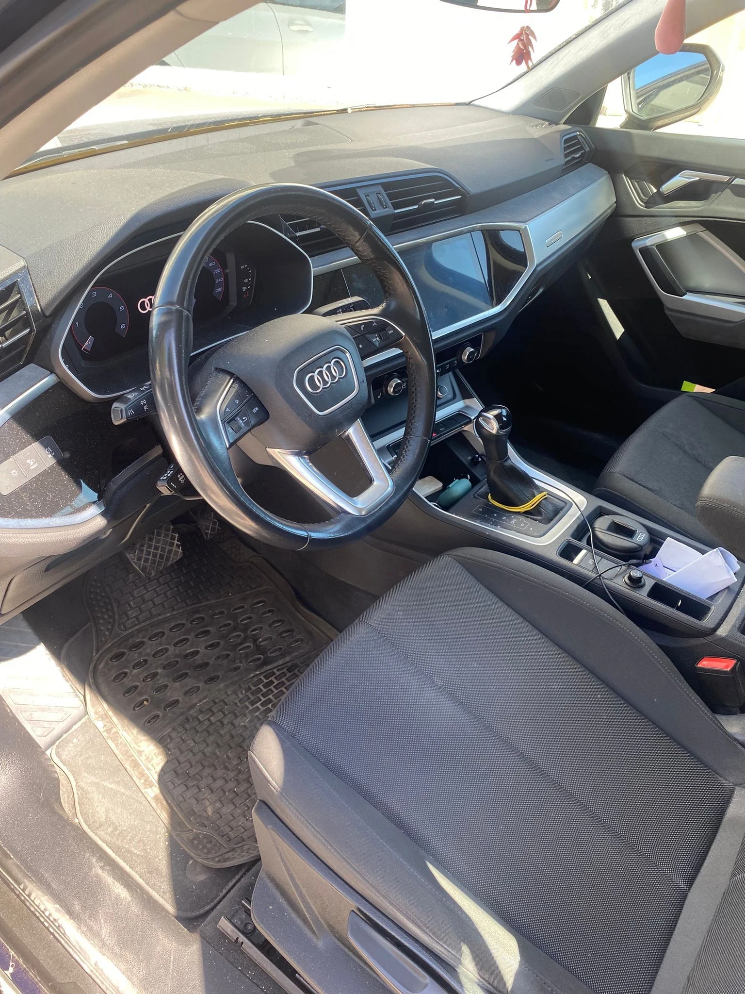 Audi Q3 2.0TDI S.TRONIC  - изображение 4