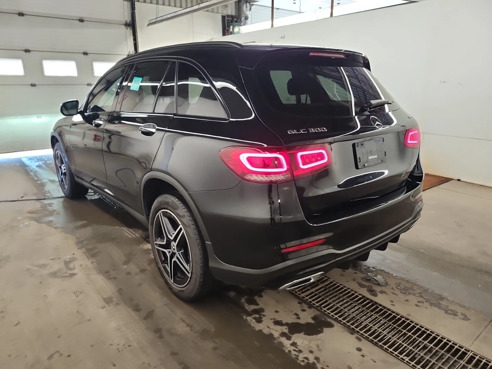 Mercedes-Benz GLC 300 40000KM* (CARFAX) - изображение 4