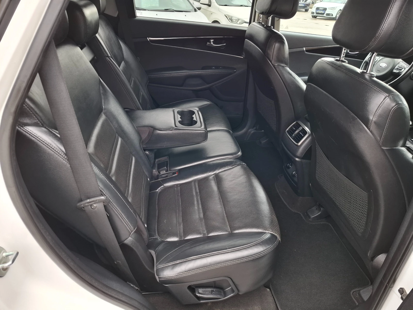 Kia Sorento 2.2 CRDI REBEL  - изображение 7
