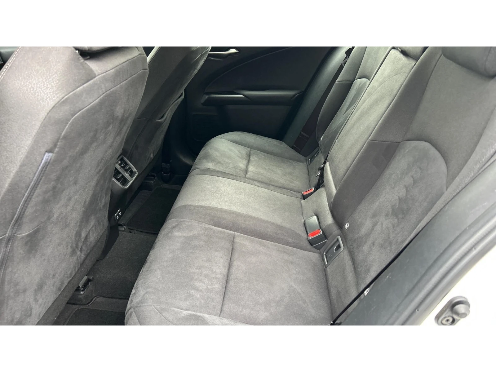 Lexus UX 250h ������� ������ �� 325   | Mobile.bg � ����������� 11