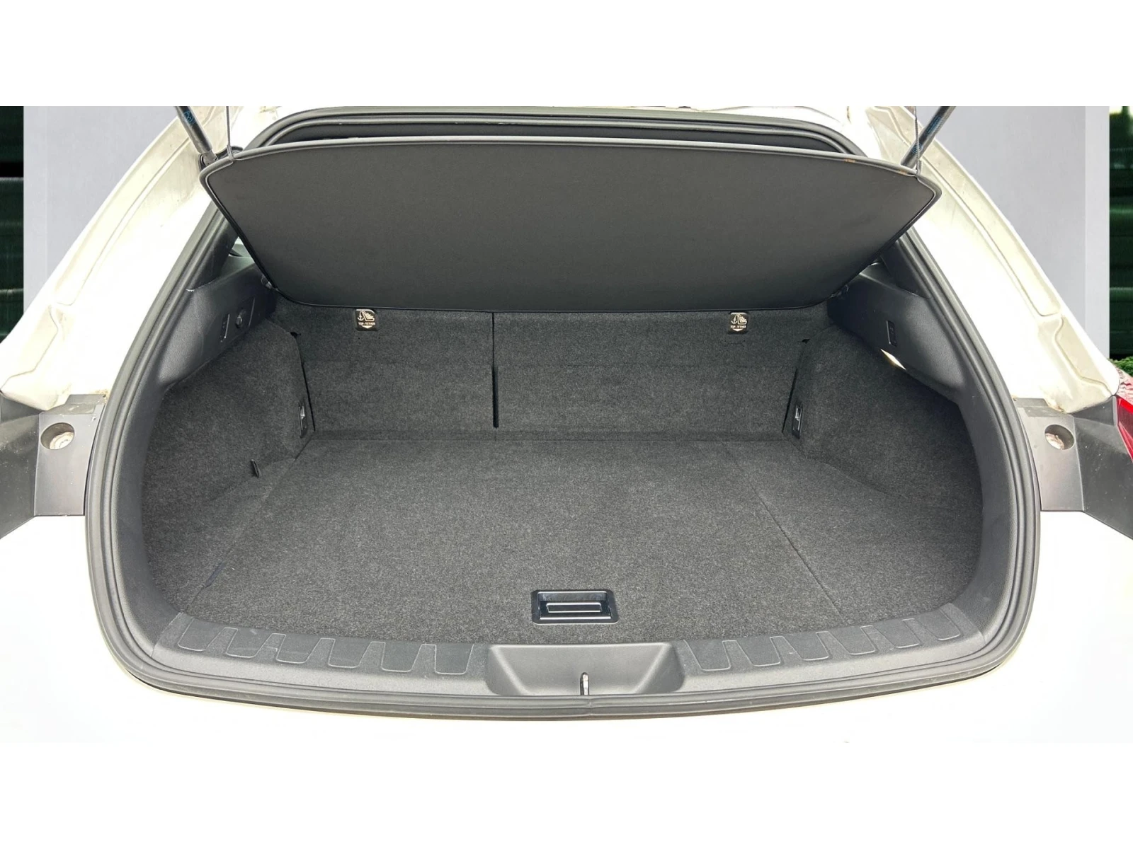 Lexus UX 250h Месечна вноска от 325   - изображение 10