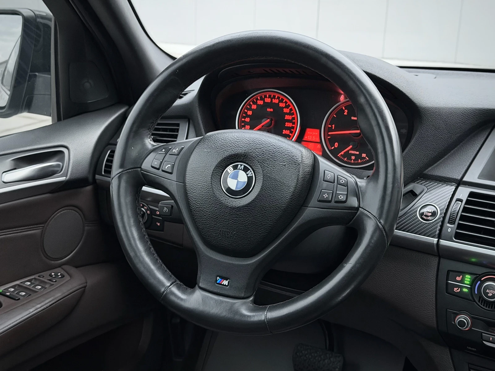 BMW X5 3.0d/ M SPORT/ EXCLUSIVE/ PANO/ 3xTV/ CARBON/ | Mobile.bg � ����������� 9