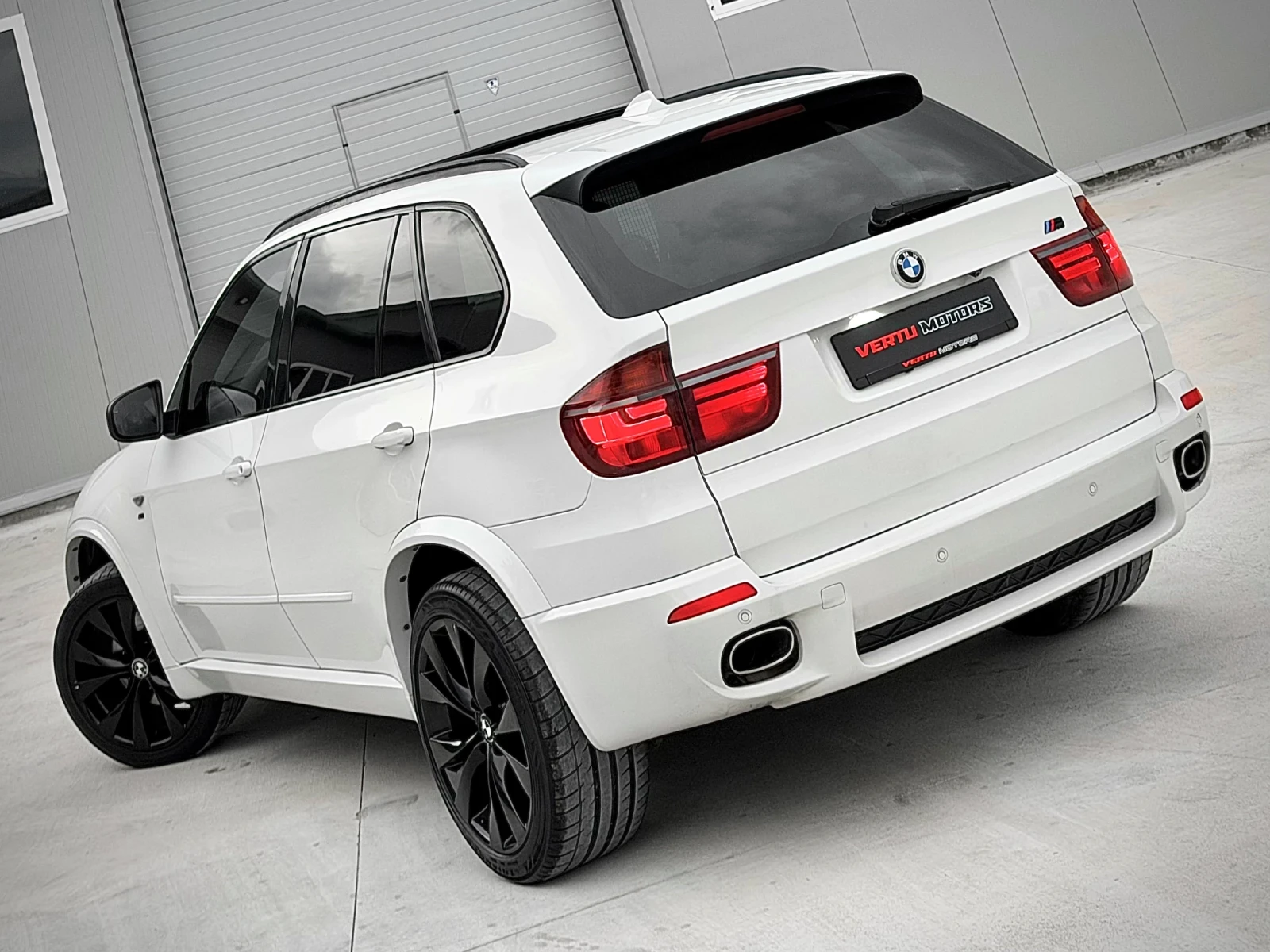 BMW X5 3.0d/ M SPORT/ EXCLUSIVE/ PANO/ 3xTV/ CARBON/ | Mobile.bg � ����������� 6