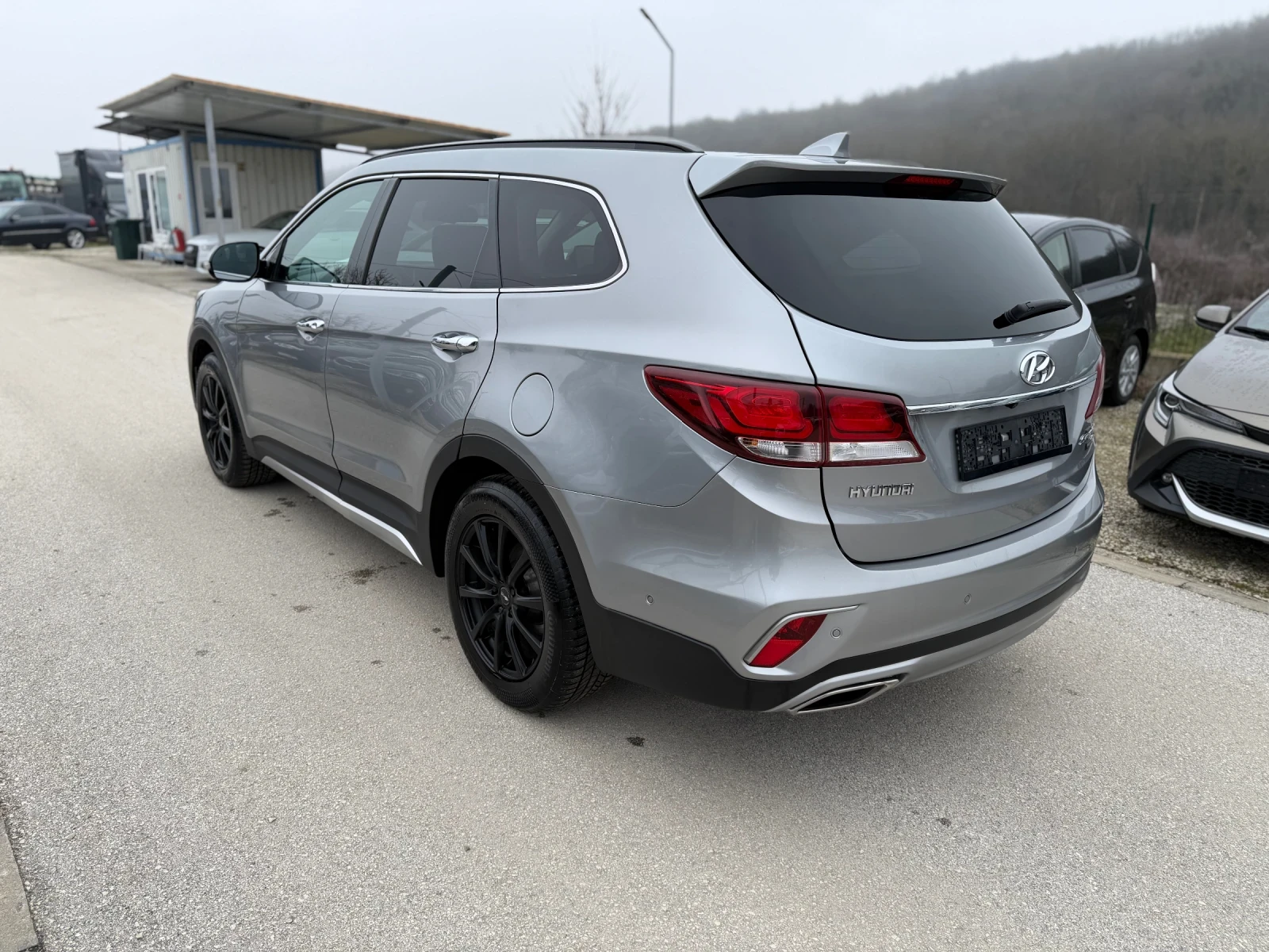 Hyundai Santa fe Grand 2.2CRDI Facelift Швейцария Vertex, снимка 4 - Автомобили и джипове - 53656810