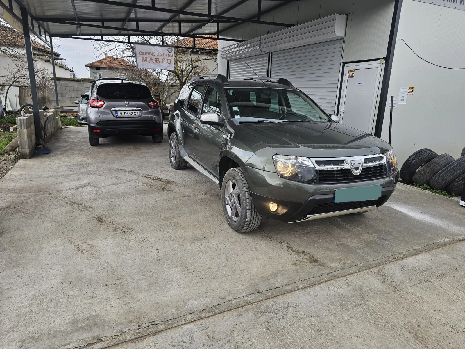 Dacia Duster 1.5dci, снимка 2 - Автомобили и джипове - 53970404