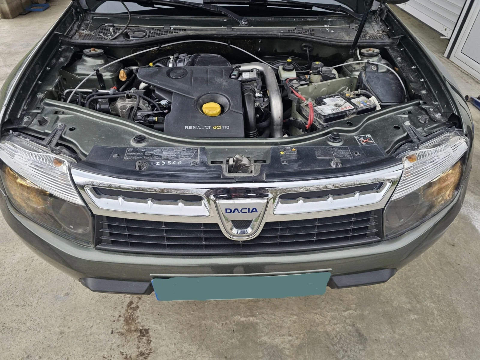 Dacia Duster 1.5dci, снимка 12 - Автомобили и джипове - 53970404