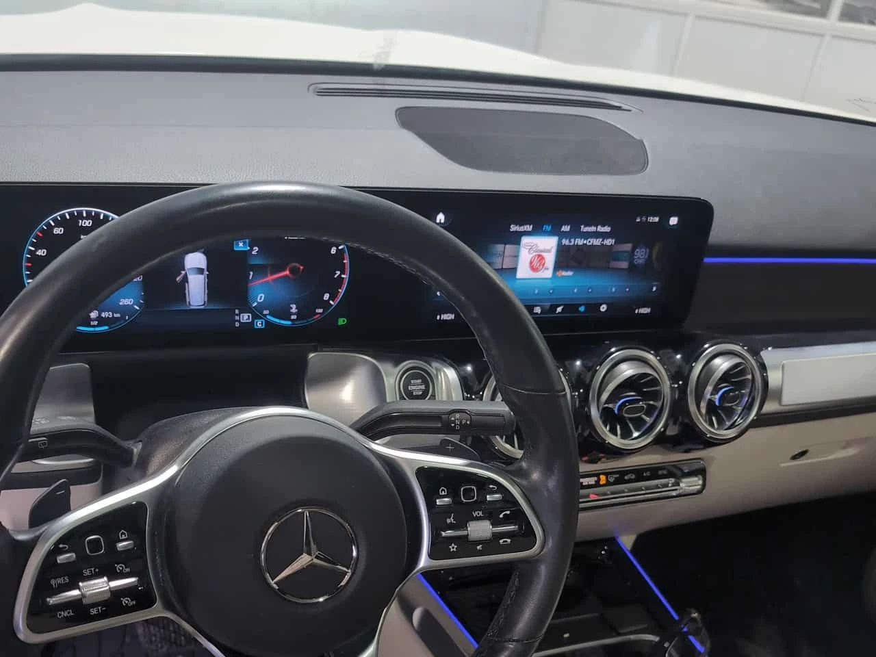 Mercedes-Benz GLB * 250 * ПОДГРЕВ * КАМЕРА * ПАМЕТ, снимка 8 - Автомобили и джипове - 54000252