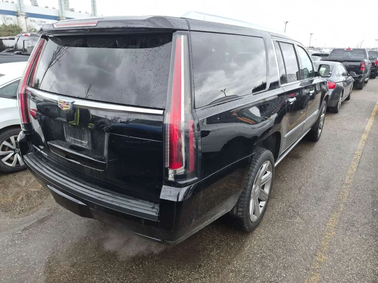 Cadillac Escalade * PREMIUM LUXURY * ОБДУХВАНЕ * ПОДГРЕВ * ПАНОРАМА, снимка 3 - Автомобили и джипове - 54109712