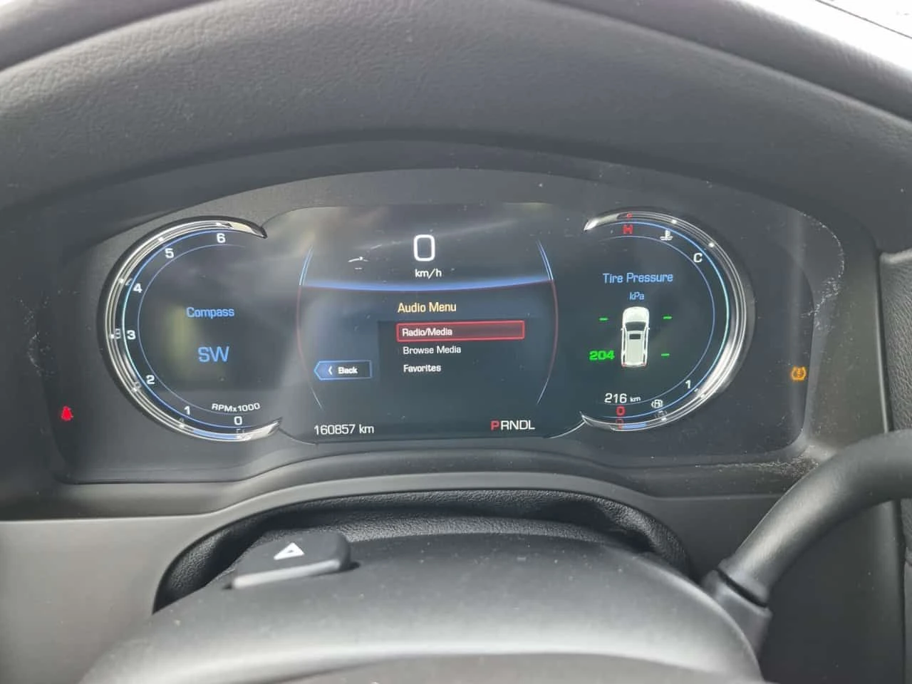 Cadillac Escalade * PREMIUM LUXURY * ОБДУХВАНЕ * ПОДГРЕВ * ПАНОРАМА, снимка 9 - Автомобили и джипове - 54109712