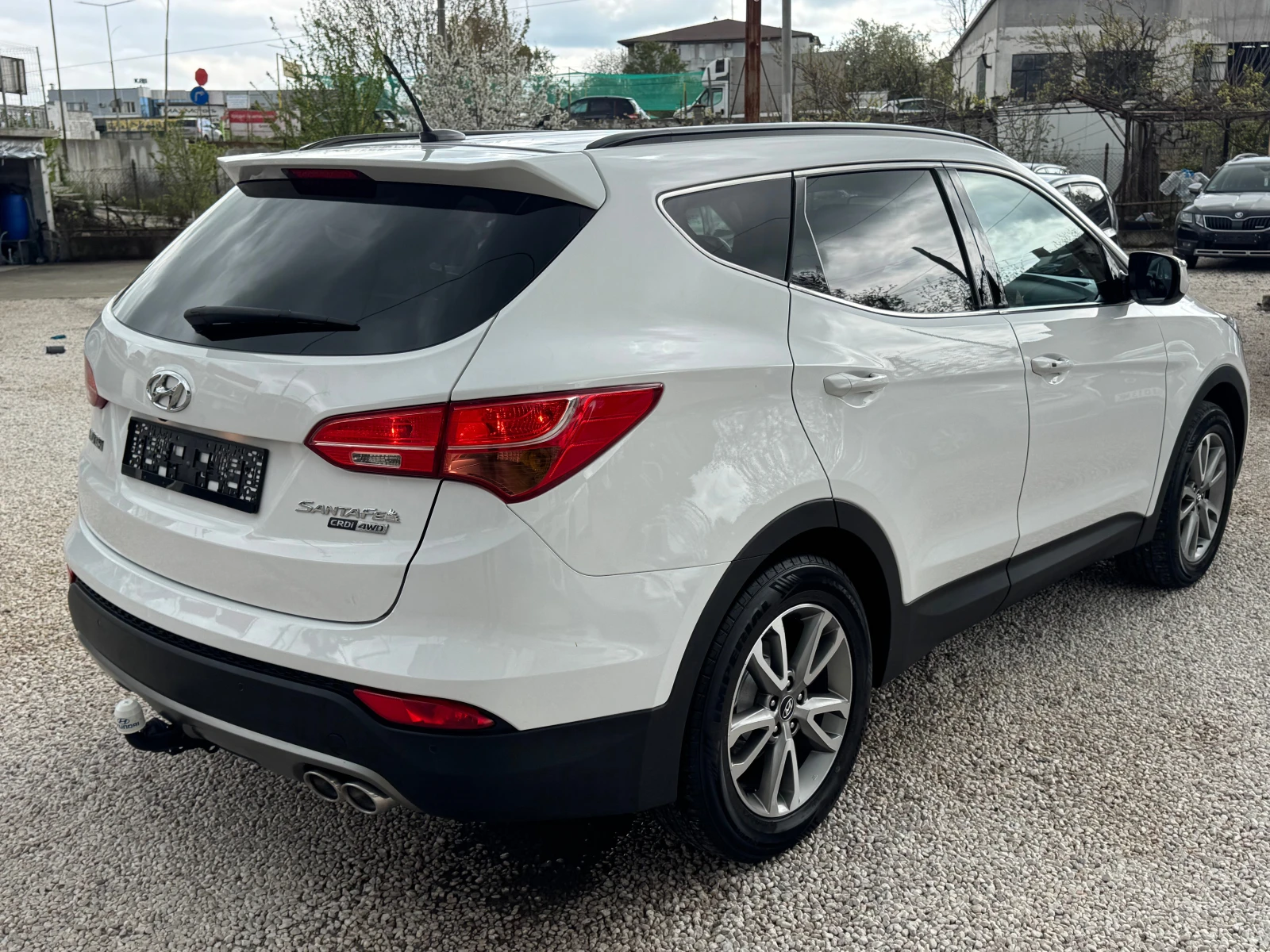 Hyundai Santa fe 197кс-ПЕРФЕКТНА, снимка 4 - Автомобили и джипове - 54281115