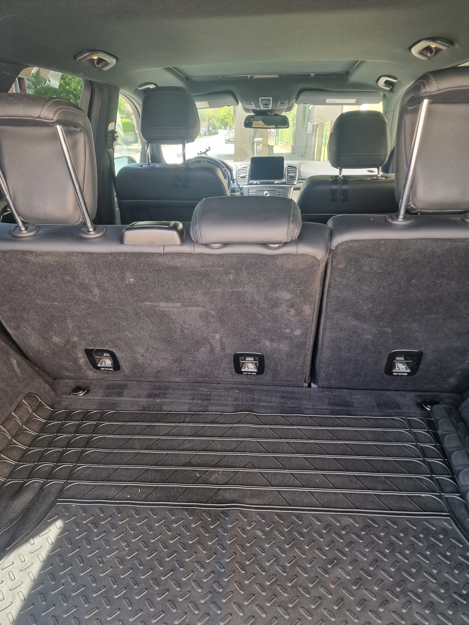 Mercedes-Benz GLE 400, снимка 6 - Автомобили и джипове - 54302350