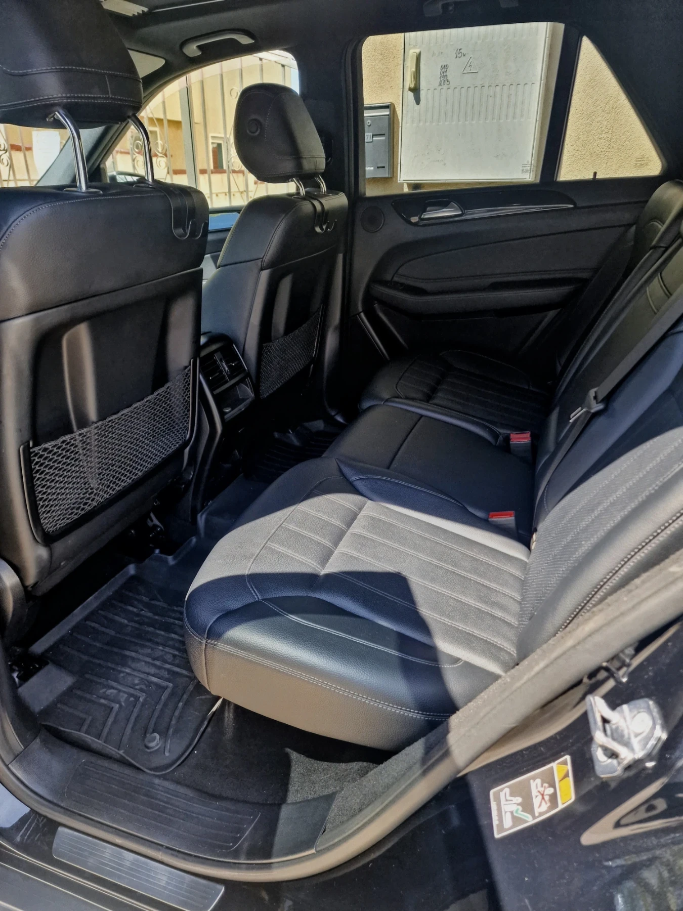 Mercedes-Benz GLE 400, снимка 10 - Автомобили и джипове - 54302350