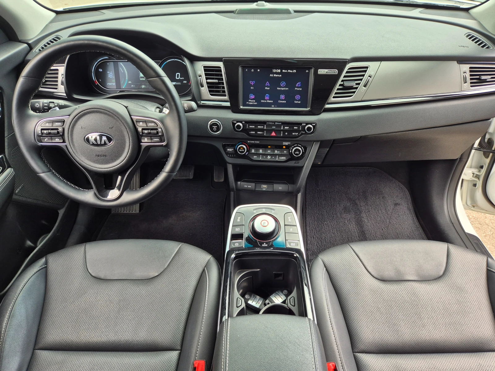 Kia Niro EV 64 kWh ГАРАНЦИЯ - Наличен в БГ, снимка 9 - Автомобили и джипове - 54667402