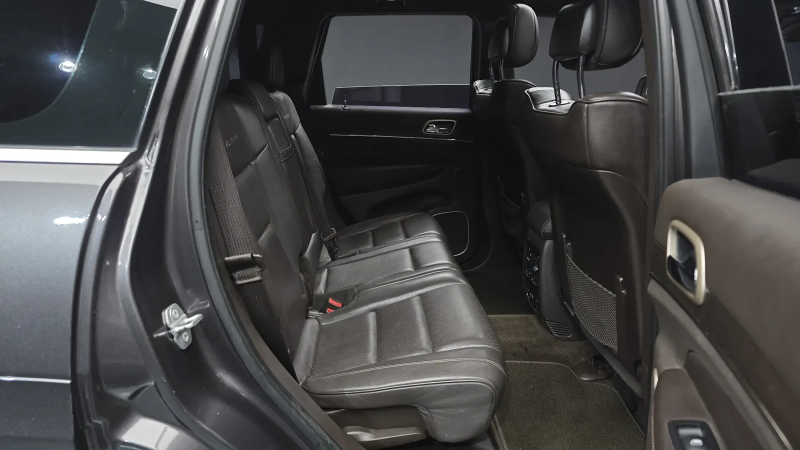 Jeep Grand cherokee 3.0D Summit, снимка 7 - Автомобили и джипове - 54681191
