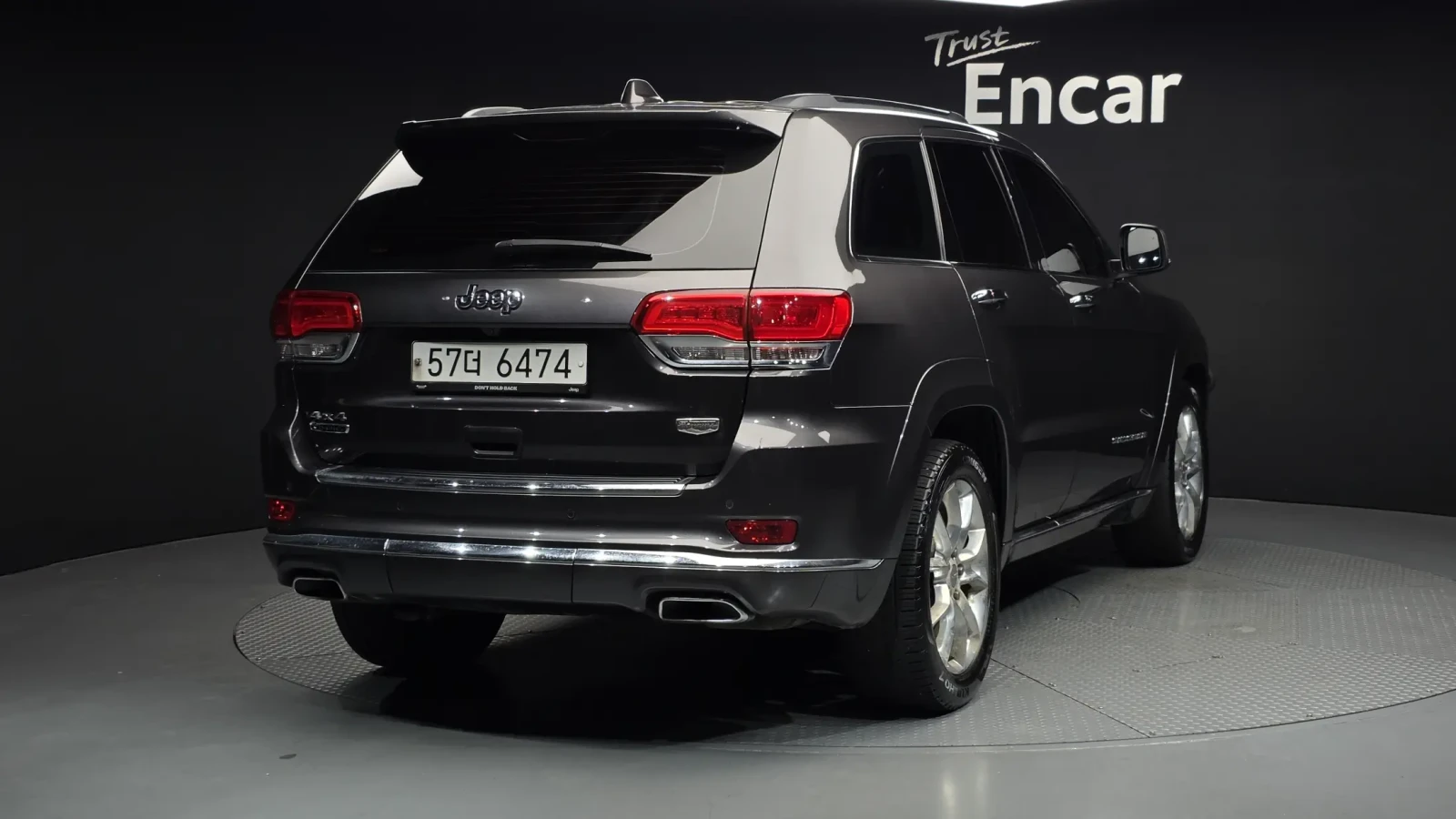 Jeep Grand cherokee 3.0D Summit, снимка 2 - Автомобили и джипове - 54681191