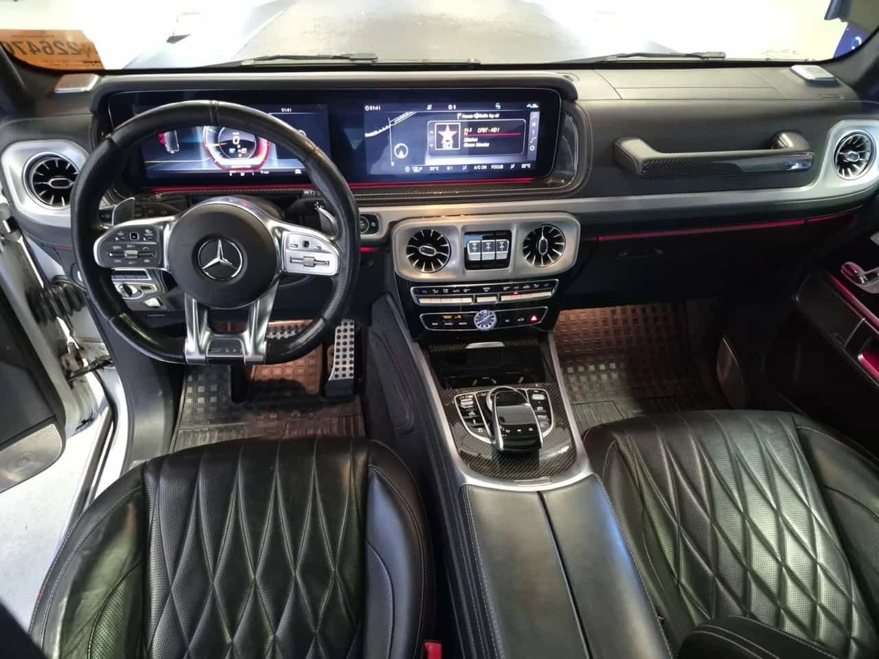Mercedes-Benz G 63 AMG * CARFAX * ДИСТРОНИК * АВТОКРЕДИТ * , снимка 10 - Автомобили и джипове - 54940371