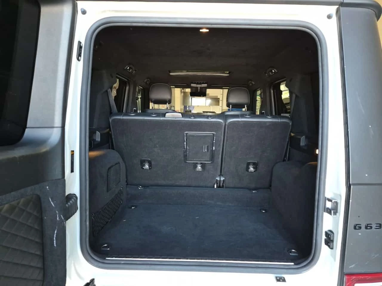 Mercedes-Benz G 63 AMG * CARFAX * ДИСТРОНИК * АВТОКРЕДИТ * , снимка 14 - Автомобили и джипове - 54940371