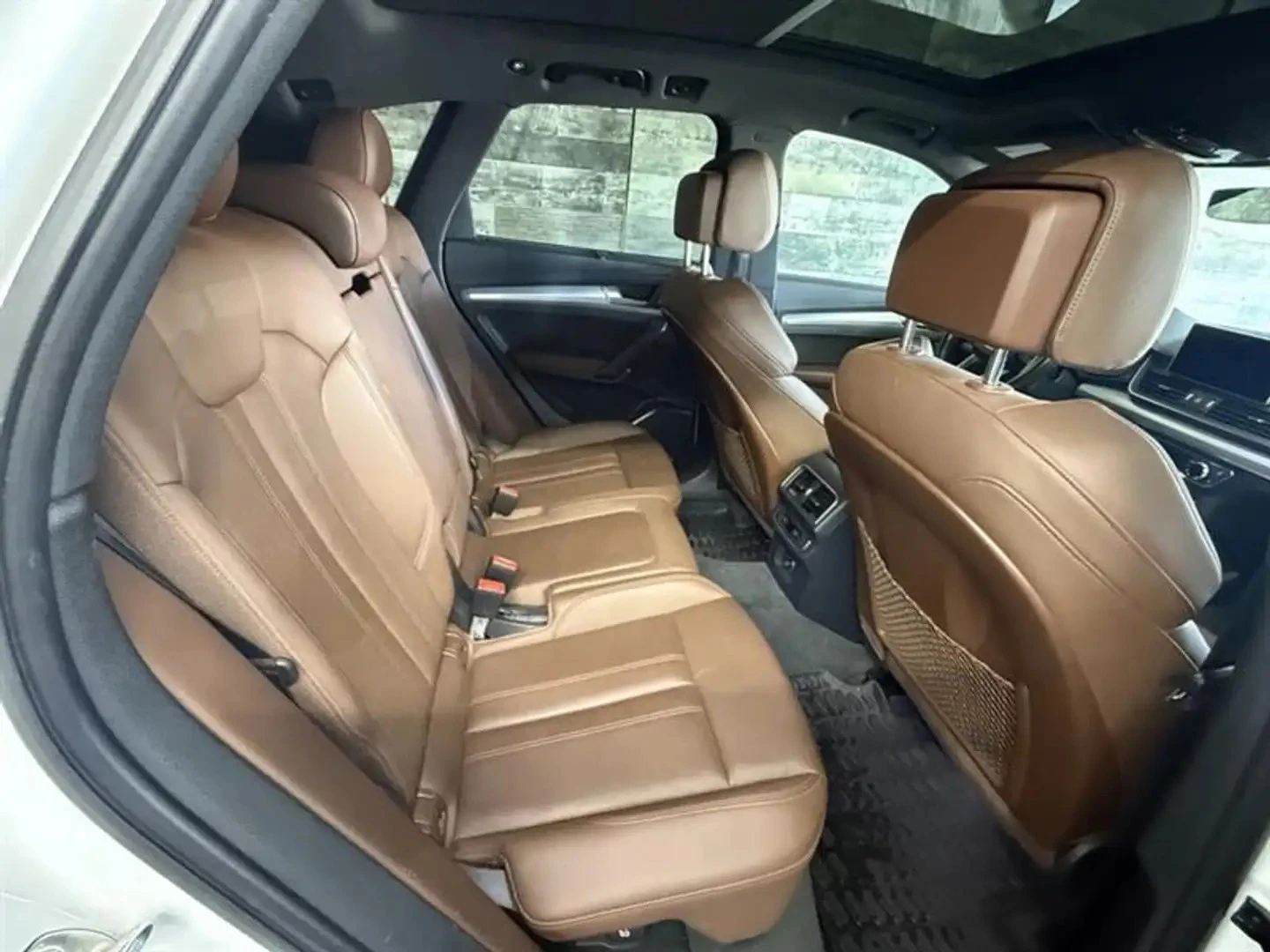 Audi Q5 Premium Plus* QUATTRO* ОБДУХВАНЕ* ПАНО* , снимка 13 - Автомобили и джипове - 55421683
