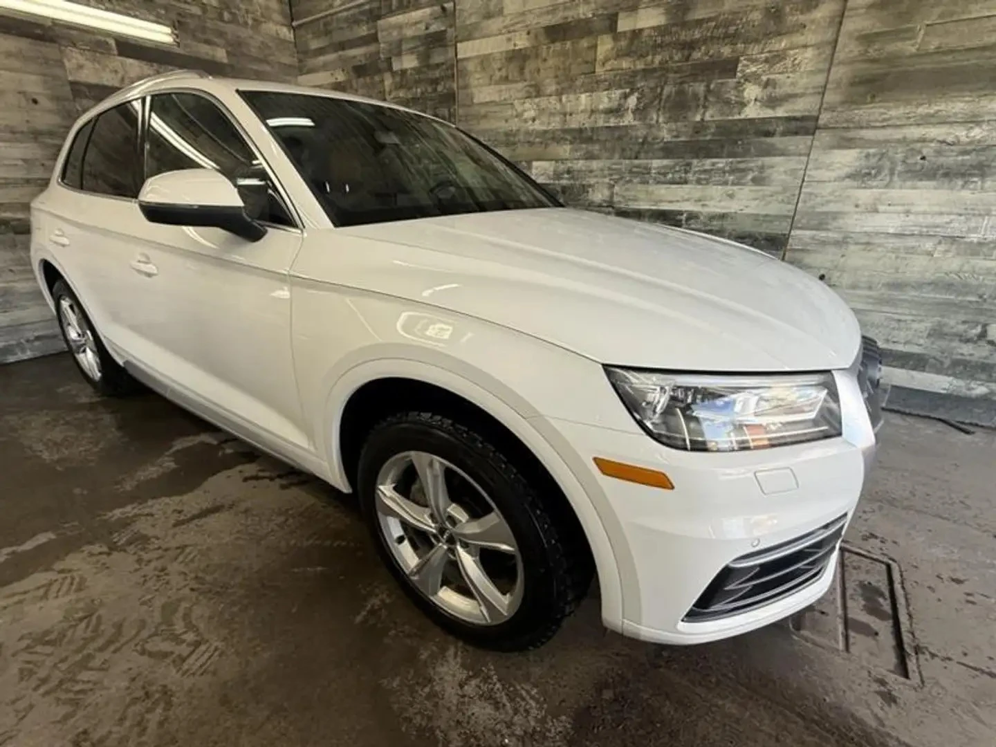 Audi Q5 Premium Plus* QUATTRO* ОБДУХВАНЕ* ПАНО* 