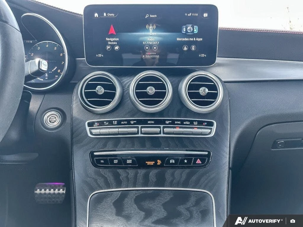 Mercedes-Benz GLC 300 4MATIC/SPORT-PKG/DRIVE-ASSISTS/SUNROOF, снимка 10 - Автомобили и джипове - 55676112