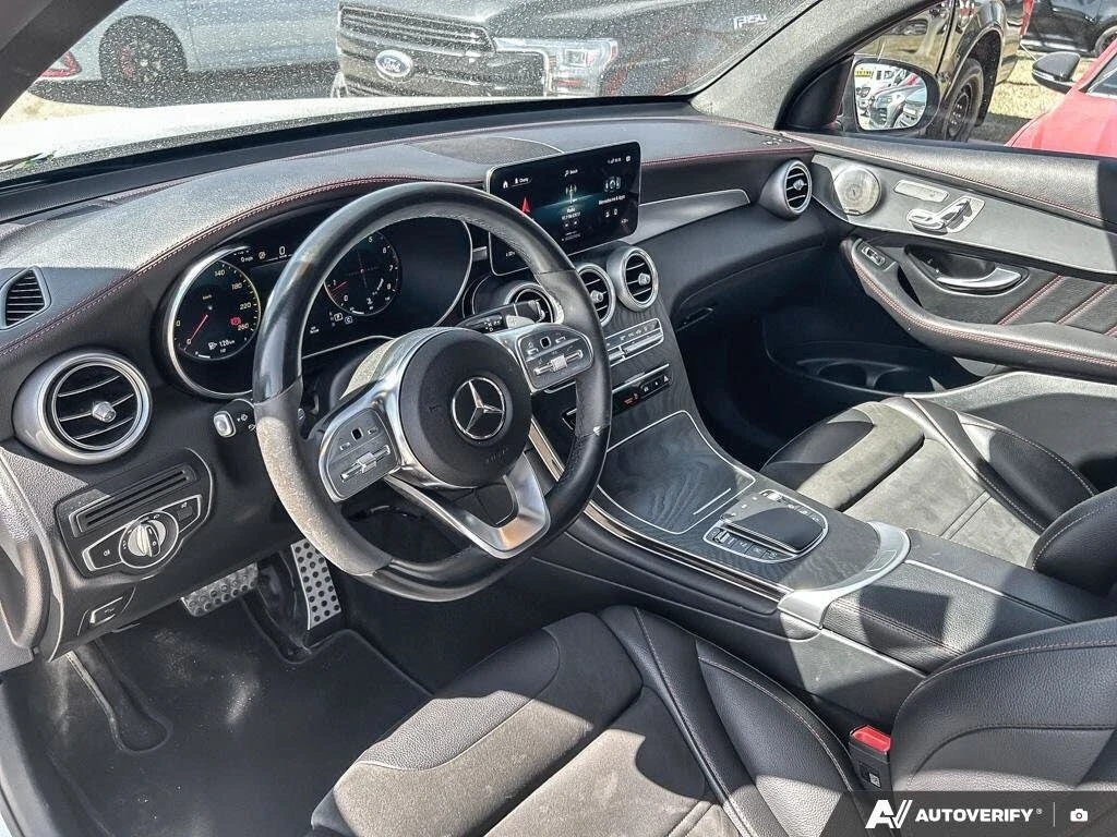 Mercedes-Benz GLC 300 4MATIC/SPORT-PKG/DRIVE-ASSISTS/SUNROOF, снимка 6 - Автомобили и джипове - 55676112