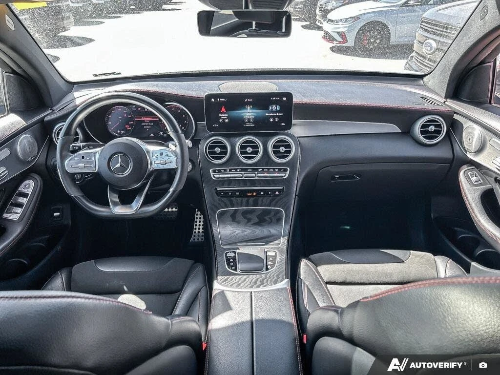 Mercedes-Benz GLC 300 4MATIC/SPORT-PKG/DRIVE-ASSISTS/SUNROOF, снимка 9 - Автомобили и джипове - 55676112