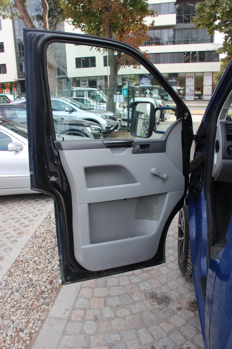 VW Transporter 2.5 TDI  ПЪТНА ПОМОЩ   , снимка 11 - Бусове и автобуси - 51933864