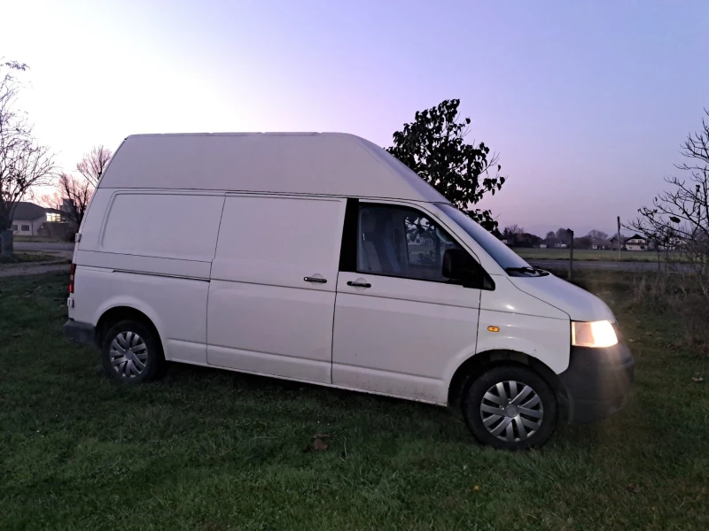 VW T5 2.5 TDI , снимка 13 - Бусове и автобуси - 52539058