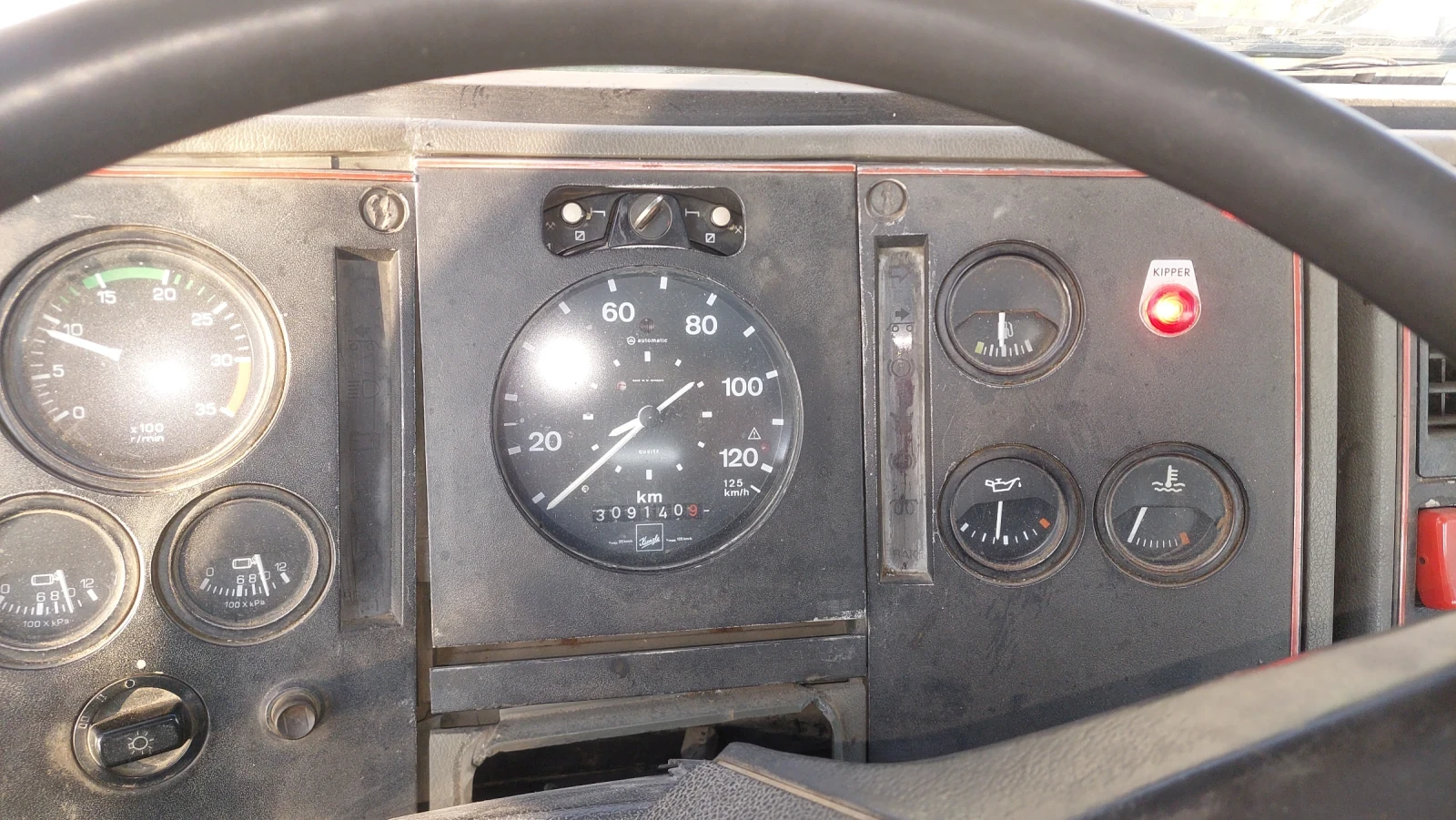 Ford Cargo, снимка 5 - Камиони - 54489838