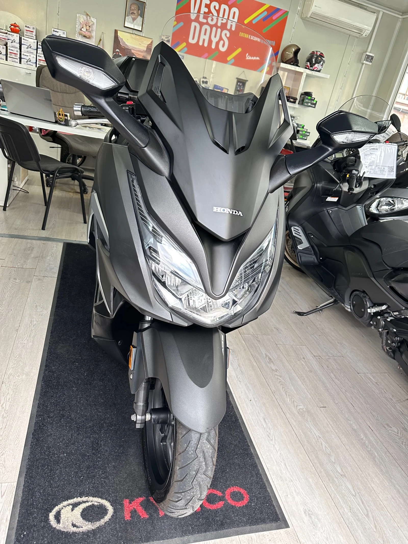 Honda Forza 350i Deluxe 06.2022г. - изображение 10