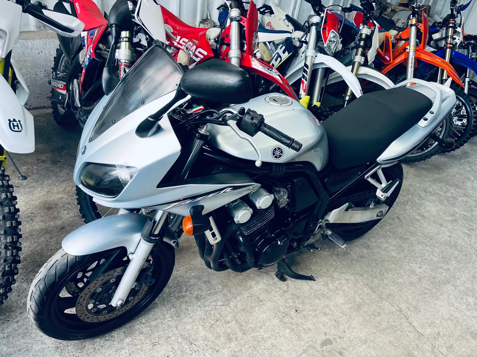 Yamaha Fazer 600, снимка 3 - Мотоциклети и мототехника - 54100195