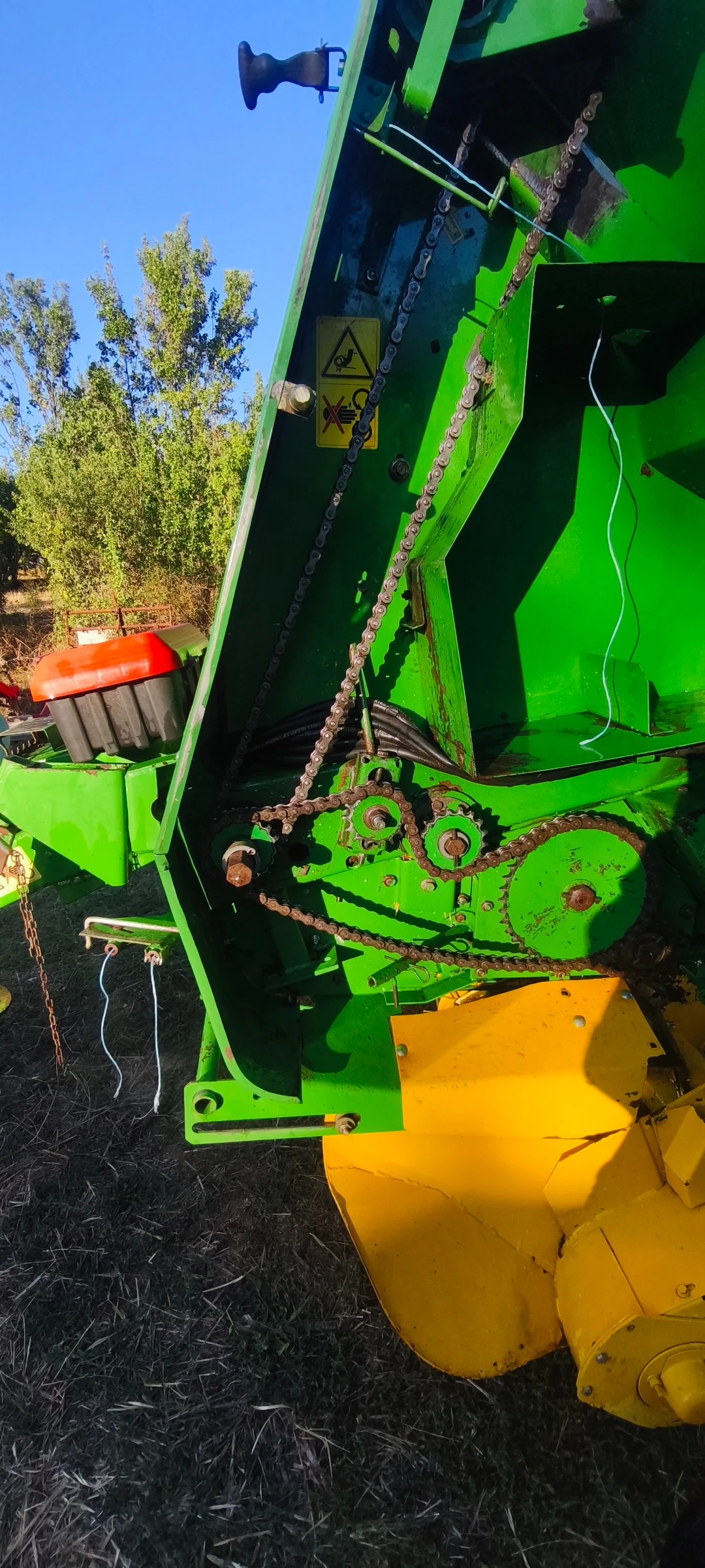 Балировачка John Deere 590 - изображение 8