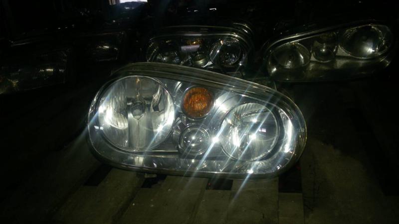 Светлини за VW Golf, снимка 1 - Части - 20700831