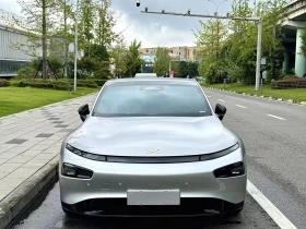 ������ Xpeng P7