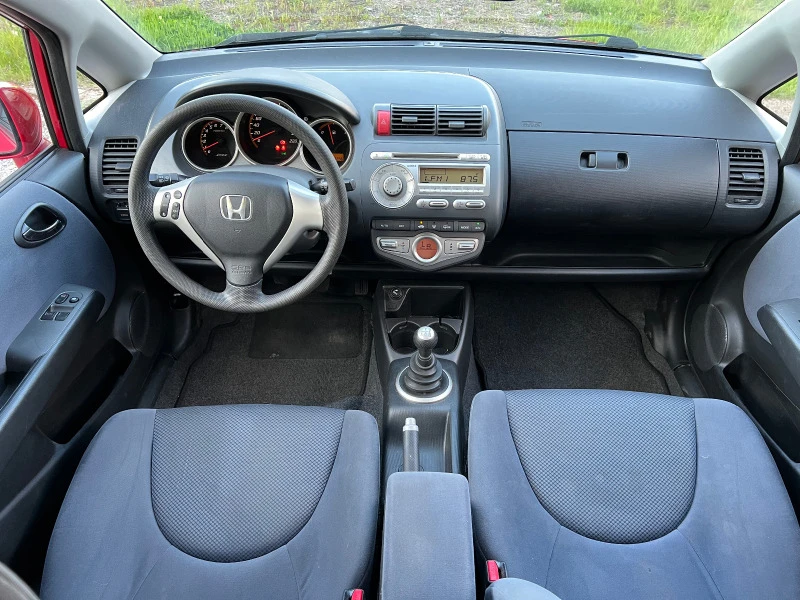 Honda Jazz 1.4 Фейс, снимка 9 - Автомобили и джипове - 44858769