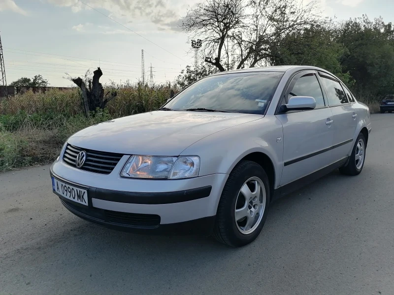 VW Passat 1.6 16V 101к.с. Газов инжекцион, снимка 3 - Автомобили и джипове - 47097330