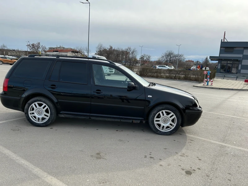 VW Bora Лек, снимка 4 - Автомобили и джипове - 48703978