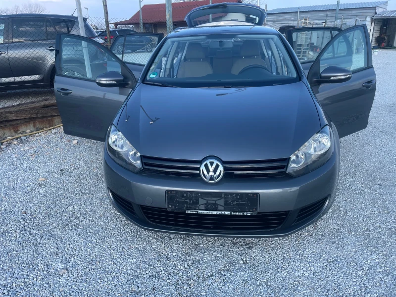 VW Golf 1.6, снимка 16 - Автомобили и джипове - 49275088