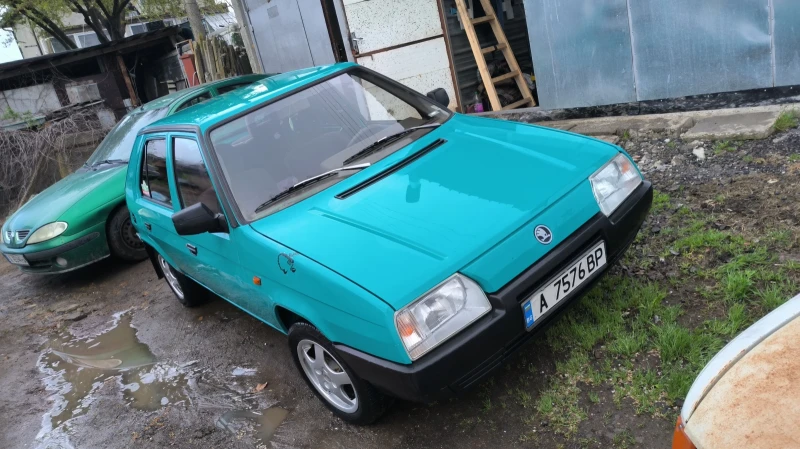 Skoda Favorit, снимка 5 - Автомобили и джипове - 52771182