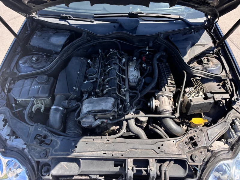 Mercedes-Benz C 270 W203, снимка 7 - Автомобили и джипове - 52209469