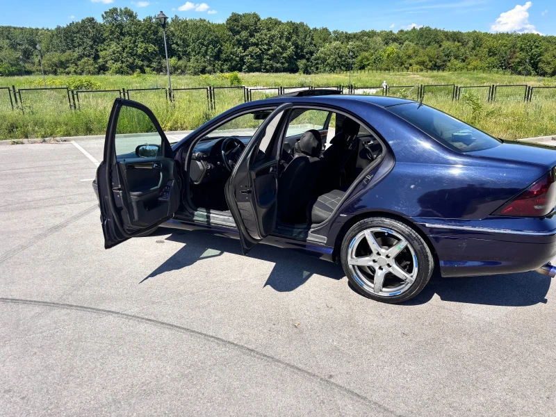 Mercedes-Benz C 270 W203, снимка 9 - Автомобили и джипове - 52209469