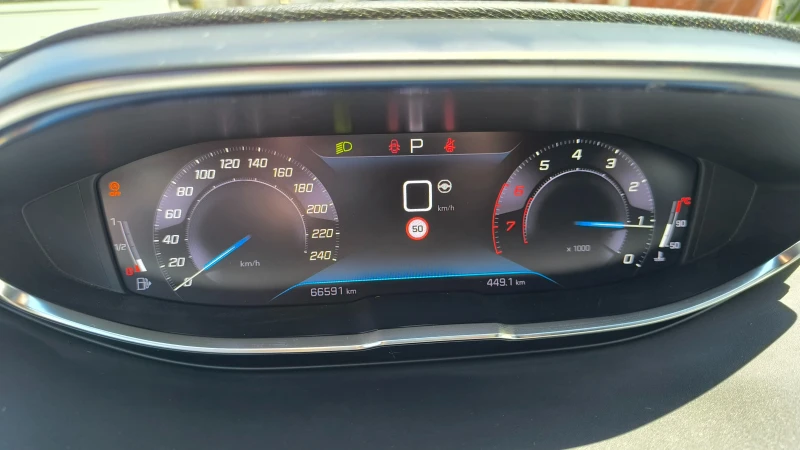 Peugeot 5008 GT LINE ОБСЛУЖЕНА/65000км/7-места/KEYLESS/FULL, снимка 10 - Автомобили и джипове - 52160352