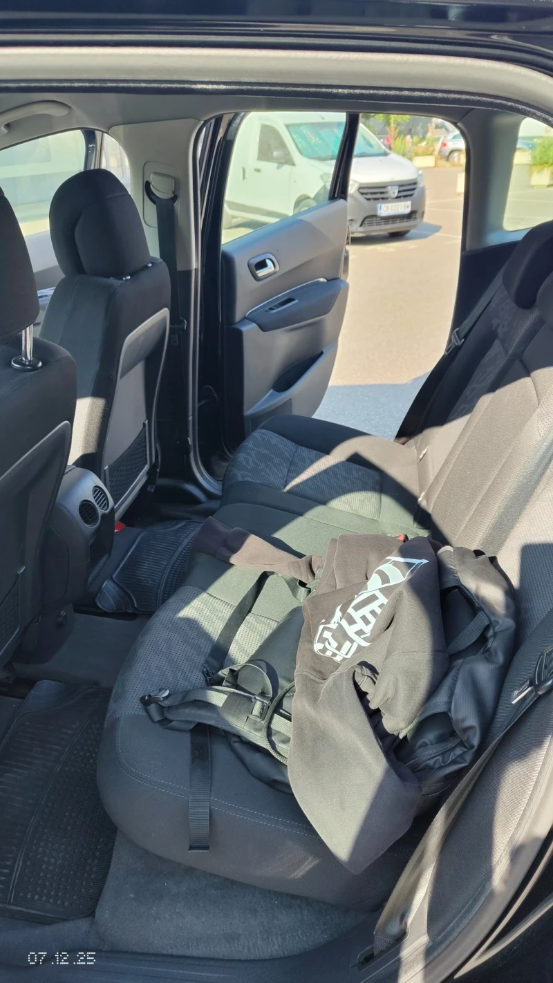 Peugeot 3008 1.6 HDI* ОБСЛУЖЕНА* Надеждна* , снимка 7 - Автомобили и джипове - 51086523