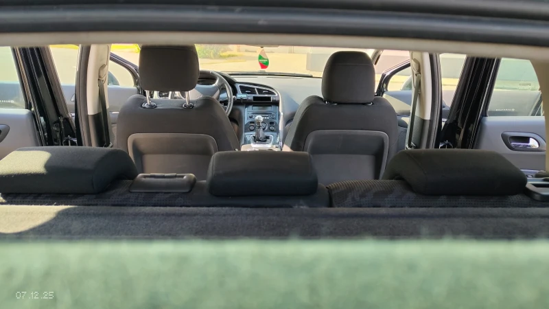 Peugeot 3008 1.6 HDI* ОБСЛУЖЕНА* Надеждна* , снимка 6 - Автомобили и джипове - 51086523