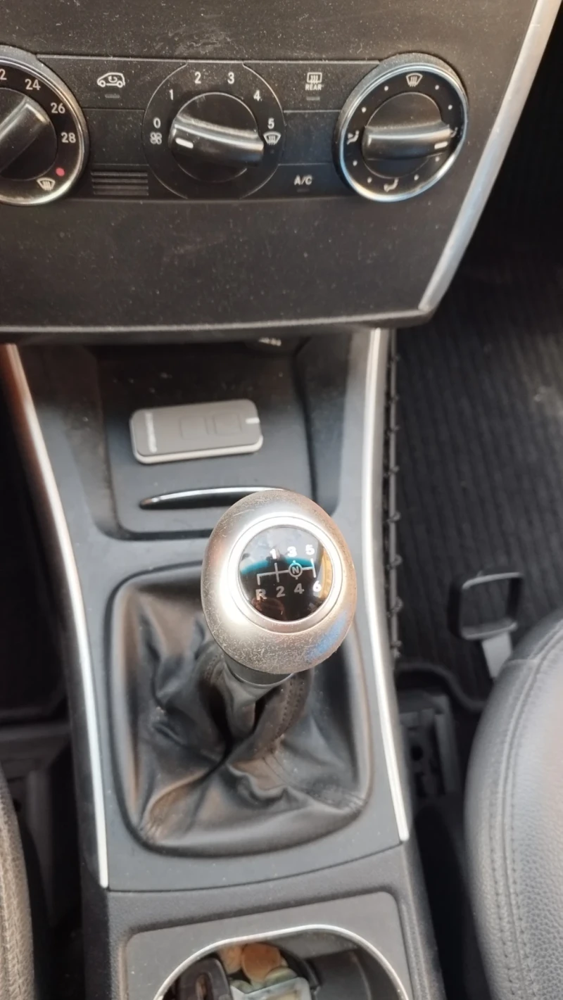 Mercedes-Benz B 200 В200 CDI, снимка 16 - Автомобили и джипове - 52267261