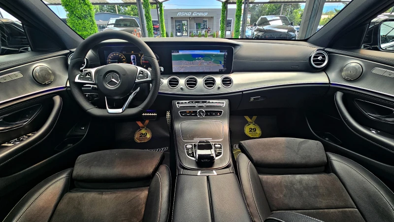Mercedes-Benz E 220 ! AMG/DIGITAL/GERMANY/360CAMERA/ПОДГРЕВ/AMBIENT/LI, снимка 8 - Автомобили и джипове - 51373549