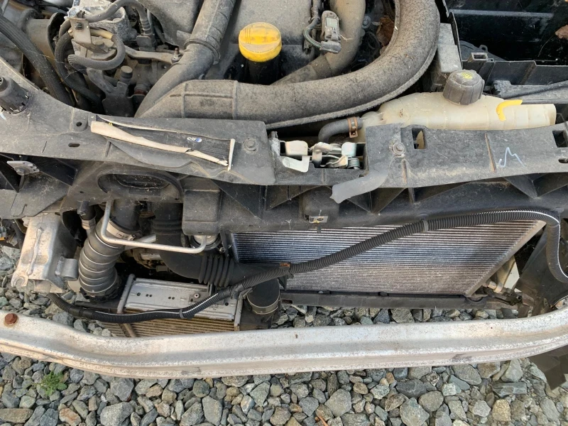 Renault Clio 1.5 DCI Климатик Товарно N1, снимка 11 - Автомобили и джипове - 51725965