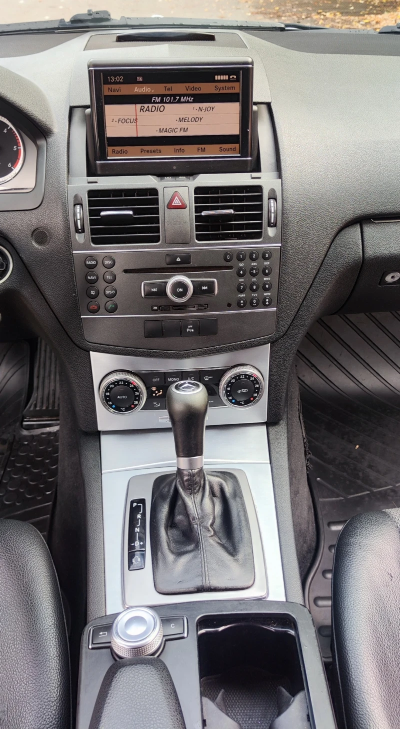 Mercedes-Benz C 220 CDI 220, снимка 13 - Автомобили и джипове - 51941434