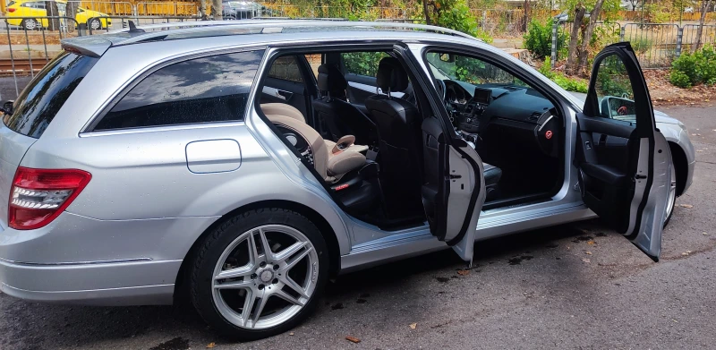 Mercedes-Benz C 220 CDI 220, снимка 10 - Автомобили и джипове - 51941434